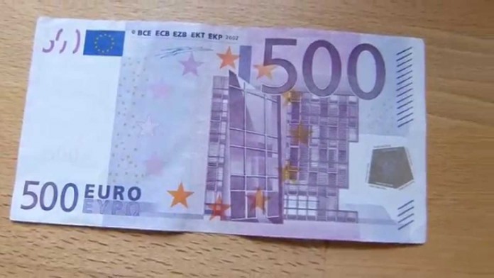 Taormina, paga hotel di lusso con banconote da 500 euro false: denunciato  dalla Polizia 
